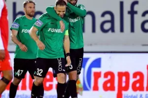 Νέα Σαλαμίνα-Ολυμπιακός: Συμβιβασμός με 4 γκολ! (φώτος)