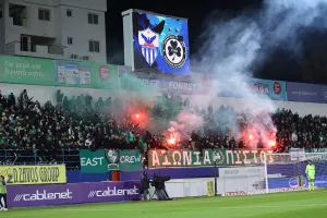 (Φωτορεπορτάζ) Ο κόσμος στο "Αντώνης Παπαδόπουλος"
