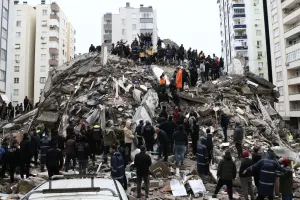 Θεωρίες συνωμοσίας στην Τουρκία ότι οι Αμερικανοί προκάλεσαν τον σεισμό!