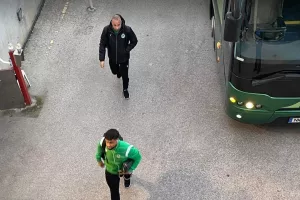 Ομόνοια/ Άφιξη και... "ντόπες" (Φώτος)