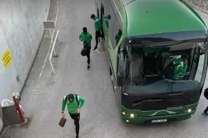 Ομόνοια/ Άφιξη και... "ντόπες" (Φώτος)
