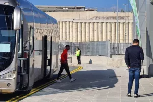 Η άφιξη της Νέας Σαλαμίνας (Φώτος)