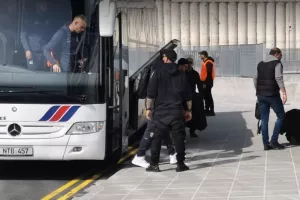 Η άφιξη του Απόλλωνα (Φώτος)