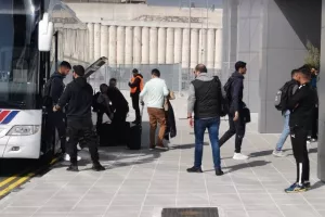 Η άφιξη του Απόλλωνα (Φώτος)