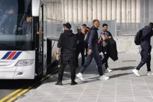 Η άφιξη του Απόλλωνα (Φώτος)