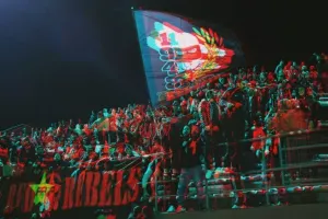 Red Rebels: Kάλεσμα για το Βαρωσιώτικο ντέρμπι / Συλλογή τροφίμων-ρουχισμού για τους σεισμόπληκτους
