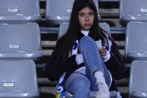 ΦΩΤΟΣ / Ο κόσμος της Πάφος FC στο "Στ. Κυριακίδης"