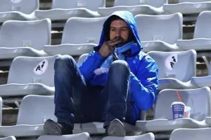 ΦΩΤΟΣ / Ο κόσμος της Πάφος FC στο "Στ. Κυριακίδης"