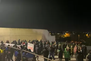 ΒΙΝΤΕΟΣ/Η διαμαρτυρία από τους Ομονοιάτες