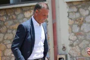 Κλάτενμπεργκ: «Οι διαιτητές της Premier League φοβούνται να πάρουν μια απόφαση εξαιτίας του VAR»