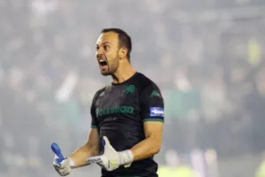 «Στο ένα ντέρμπι μού πέταγαν καρότα, στο άλλο... βόμβες»