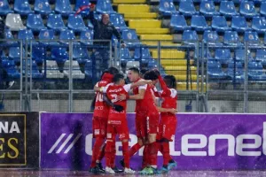 Πάφος - Νέα Σαλαμίνα: Ερυθρόλευκοι... ακάθεκτοι - Διπλό και φουλ για εξάδα! (Φώτος)