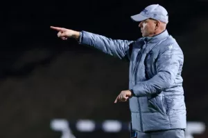 Πάφος - Νέα Σαλαμίνα: Ερυθρόλευκοι... ακάθεκτοι - Διπλό και φουλ για εξάδα! (Φώτος)