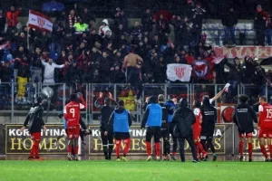 Πάφος - Νέα Σαλαμίνα: Ερυθρόλευκοι... ακάθεκτοι - Διπλό και φουλ για εξάδα! (Φώτος)