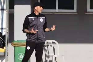 Εθνική Κ16: Φιλικό υψηλού επιπέδου και ήττα από Αγγλία (φωτορεπορτάζ)