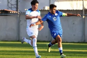 Εθνική Κ16: Φιλικό υψηλού επιπέδου και ήττα από Αγγλία (φωτορεπορτάζ)