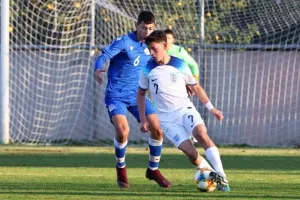 Εθνική Κ16: Φιλικό υψηλού επιπέδου και ήττα από Αγγλία (φωτορεπορτάζ)