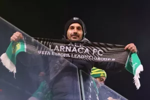 ΦΩΤΟΣ/Ο κόσμος στο ΑΕΚ-Ντνίπρο