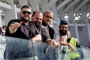 (Φωτορεπορτάζ) Ο κόσμος στο Απόλλων - ΑΕΚ