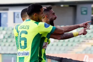 ΒΙΝΤΕΟ/Απευθείας εκτέλεση φάουλ και... 1-0 με Εγγλέζου
