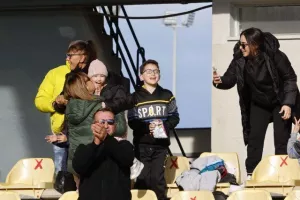 Καρμιώτισσα - ΑΕΚ: Κιτρινοπράσινο... πέρασμα στη Λεμεσό με τριάρα! (φώτος)