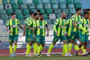 Καρμιώτισσα - ΑΕΚ: Κιτρινοπράσινο... πέρασμα στη Λεμεσό με τριάρα! (φώτος)