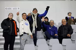 (Φωτορεπορτάζ) Ο κόσμος στο Απόλλων - Καρμιώτισσα