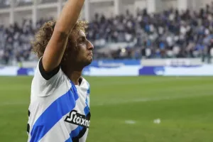 Απόλλων - ΑΕΚ: Τεράστια νίκη με 10 παίκτες, ο Ουάρντα στο 97' "κλείδωσε" την εξάδα! (φώτος)
