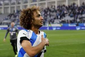Απόλλων - ΑΕΚ: Τεράστια νίκη με 10 παίκτες, ο Ουάρντα στο 97' "κλείδωσε" την εξάδα! (φώτος)