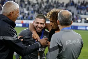 Απόλλων - ΑΕΚ: Τεράστια νίκη με 10 παίκτες, ο Ουάρντα στο 97' "κλείδωσε" την εξάδα! (φώτος)
