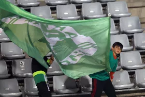 (Φωτορεπορτάζ) Ο κόσμος στο "Στέλιος Κυριακίδης"