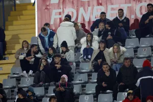 (Φωτορεπορτάζ) Ο κόσμος στο "Στέλιος Κυριακίδης"