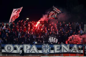 (Φωτορεπορτάζ) Ο κόσμος στο "Στέλιος Κυριακίδης"