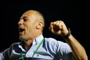 Ακρίτας - Απόλλων: Ντεμπούτο Μπογκντάν με ανατροπή και τρομερό Πίττα! (φώτος)