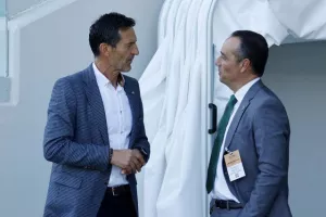 ΑΕΛ - ΑΕΚ: Της έσπασε το σερί και έμεινε... ζωντανή για εξάδα! (Φώτος)