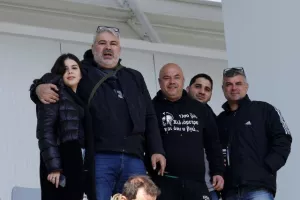 ΑΕΛ - ΑΕΚ: Της έσπασε το σερί και έμεινε... ζωντανή για εξάδα! (Φώτος)