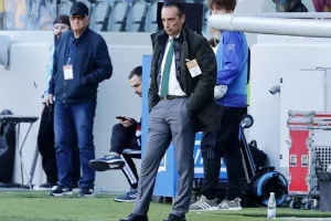 ΑΕΛ - ΑΕΚ: Της έσπασε το σερί και έμεινε... ζωντανή για εξάδα! (Φώτος)