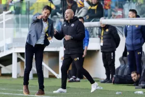 ΑΕΛ - ΑΕΚ: Της έσπασε το σερί και έμεινε... ζωντανή για εξάδα! (Φώτος)