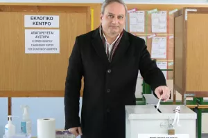 Στεφάνου: "Ψήφισα με την σκέψη στον Πενταδάκτυλο"
