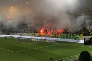 Κάηκε το πέταλο της Θύρας 3 με Pyro Show! (φώτος/βίντεο)