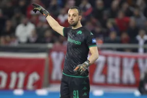Ο Μπρινιόλι είναι ο μάστερ των cleans sheets και κάνει ρεκόρ όταν βλέπει τον Ολυμπιακό