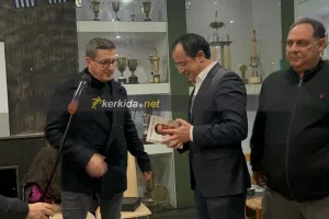 Δώρο Τορναρίτη το "Never Surrender" στον Ν. Χριστοδουλίδη