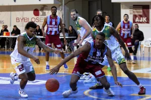 Εύκολα την 12η νίκη η Πετρολίνα ΑΕΚ (φώτος)