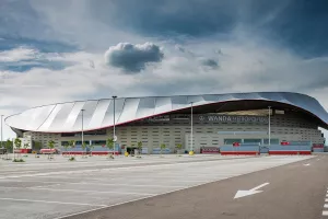 Σφυρίζει στο Estadio Metropolitano