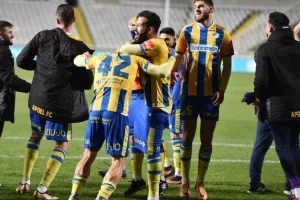 Κεφαλοκλείδωμα!