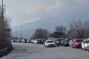 Ουρές χιλιομέτρων