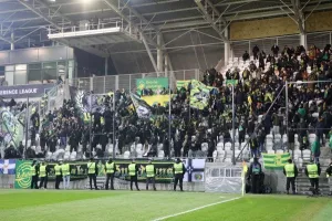 (Φωτορεπορτάζ) Οι ΑΕΚτζήδες στη Košická futbalová aréna 