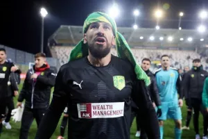 OΛΕ-ΟΛΕ και "κιτρινοπράσινος" παροξυσμός! (βίντεο Kerkida.net/φώτος)