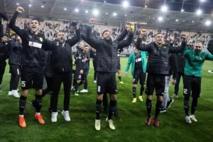 OΛΕ-ΟΛΕ και "κιτρινοπράσινος" παροξυσμός! (βίντεο Kerkida.net/φώτος)