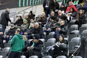 (Φωτορεπορτάζ) Οι ΑΕΚτζήδες στη Košická futbalová aréna 